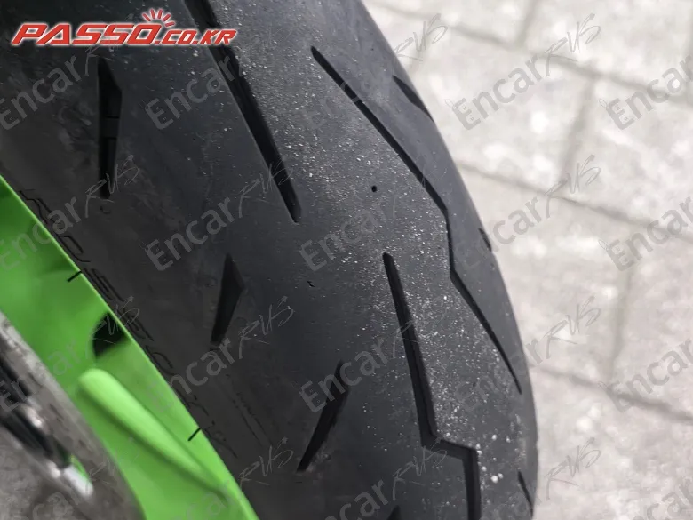 Kawasaki Zx 6 R - фото 5