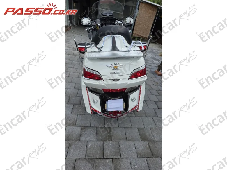 Honda Goldwing 1800 - фото 6
