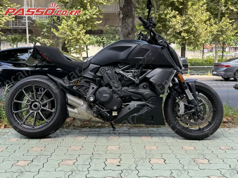 DUCATI DIAVEL 1260 - фото 0