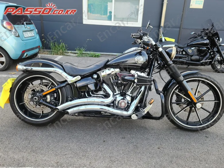 Harley-Davidson Breakout - фото 0