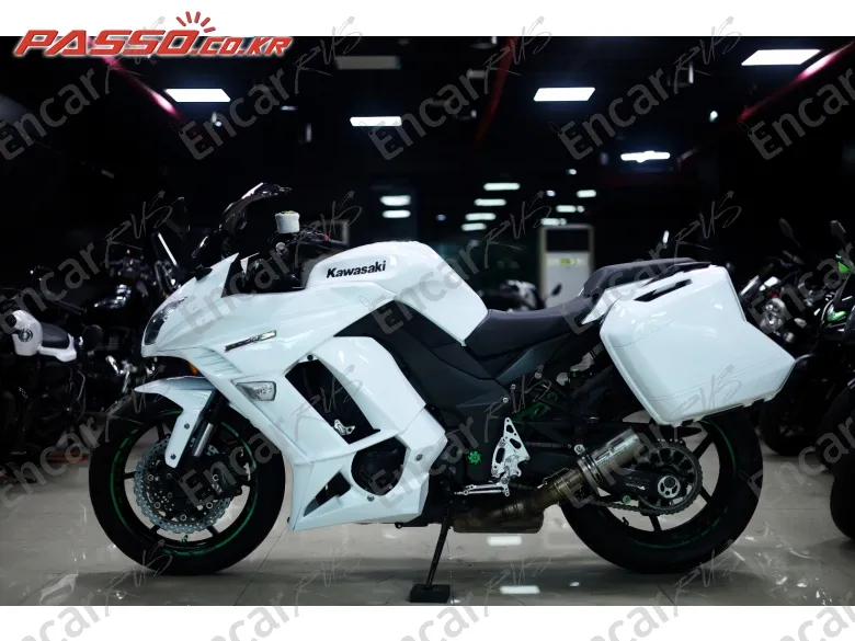 Kawasaki Z 1000 Sx - фото 3