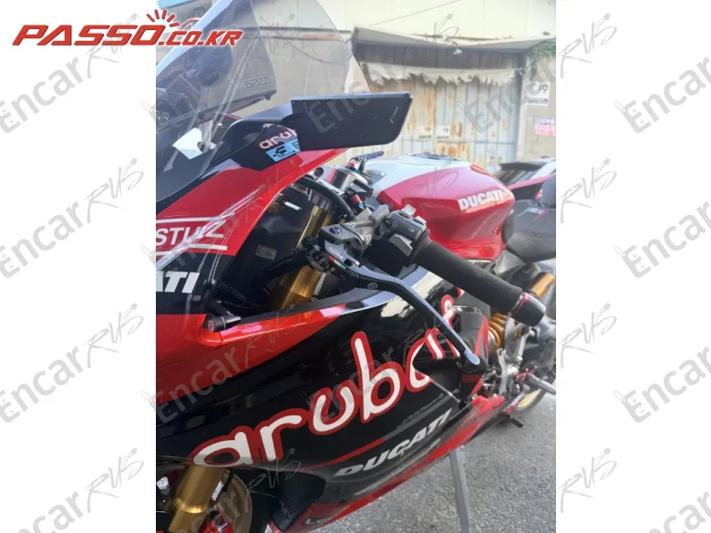 Ducati Panigale V2 - фото 3