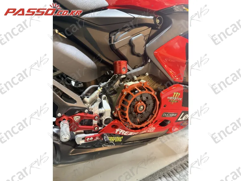 Ducati Panigale V2 - фото 4