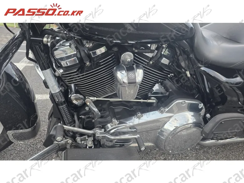 Harley-Davidson Flhr - фото 4