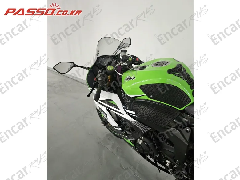 Kawasaki Zx 6 R - фото 6