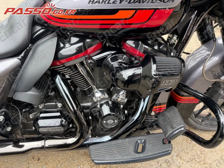 Harley-Davidson Flhxse - фото 6