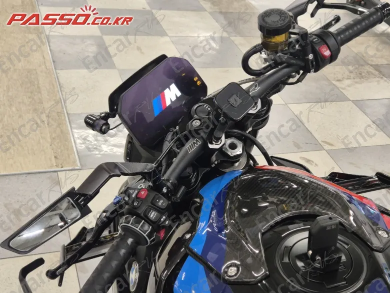 Bmw M 1000 R - фото 3