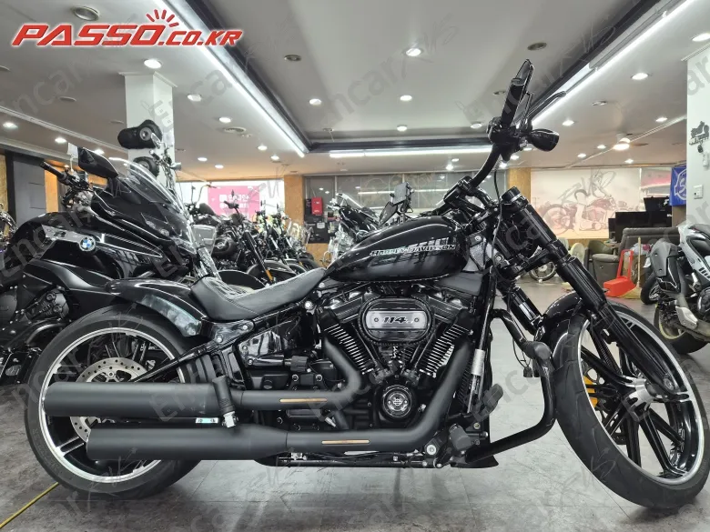 Harley-Davidson Breakout 114 - фото 0