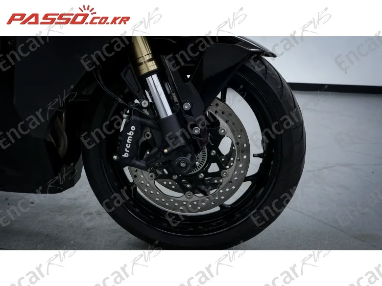 Suzuki Gsx S 1000 Gt - фото 5