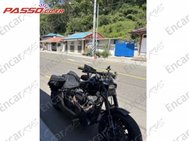 HARLEY-DAVIDSON FAT BOB 114 - фото 1