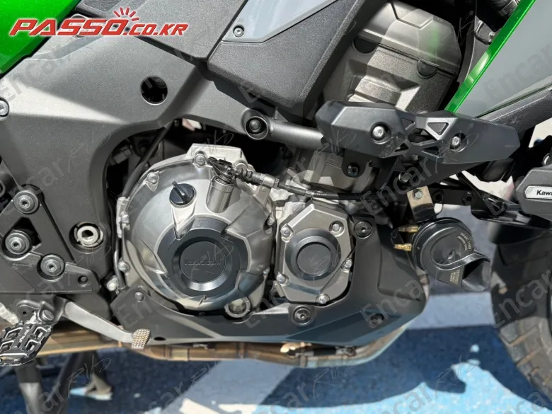 KAWASAKI VERSYS 1000 SE - фото 4