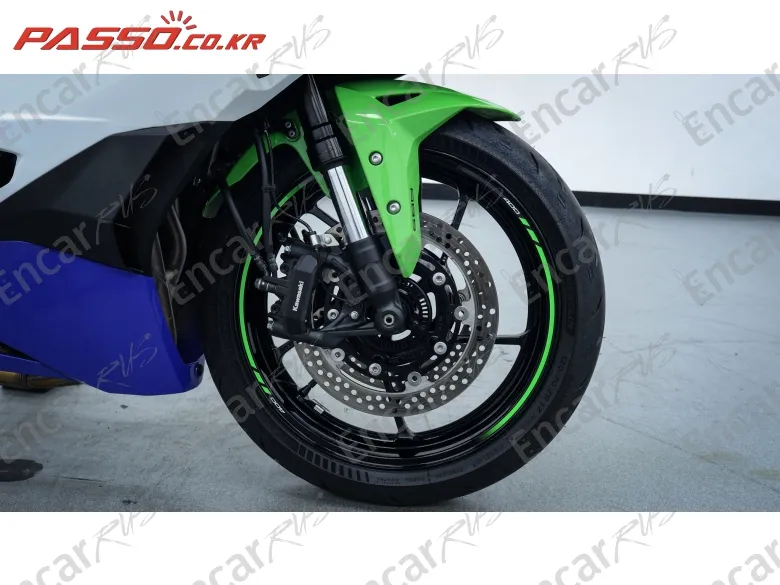 Kawasaki Ninja Zx 4 Rr - фото 5