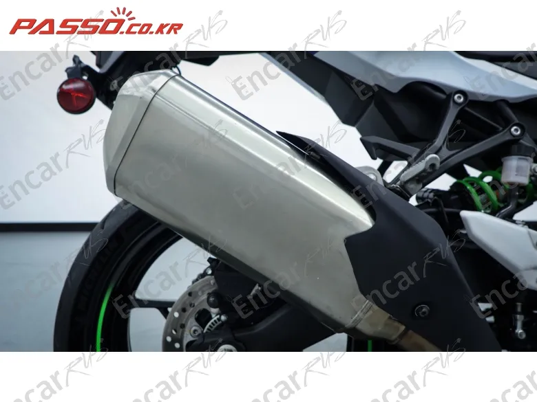 Kawasaki Ninja Zx 4 Rr - фото 6