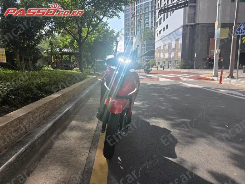 Piaggio Beverly 400 S - фото 4