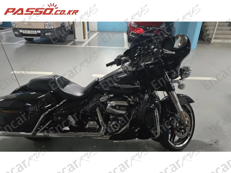Harley-Davidson Flhxs Street Glide Special - фото 0