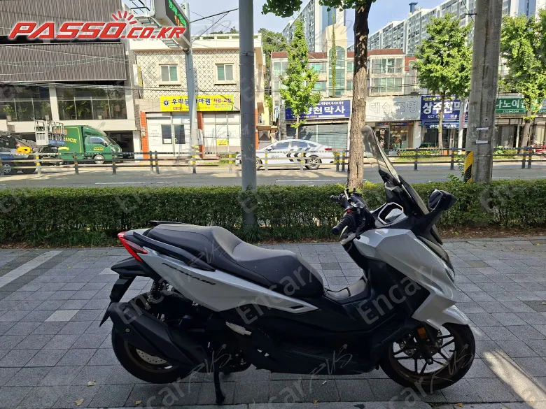 Honda Forza 350 - фото 0