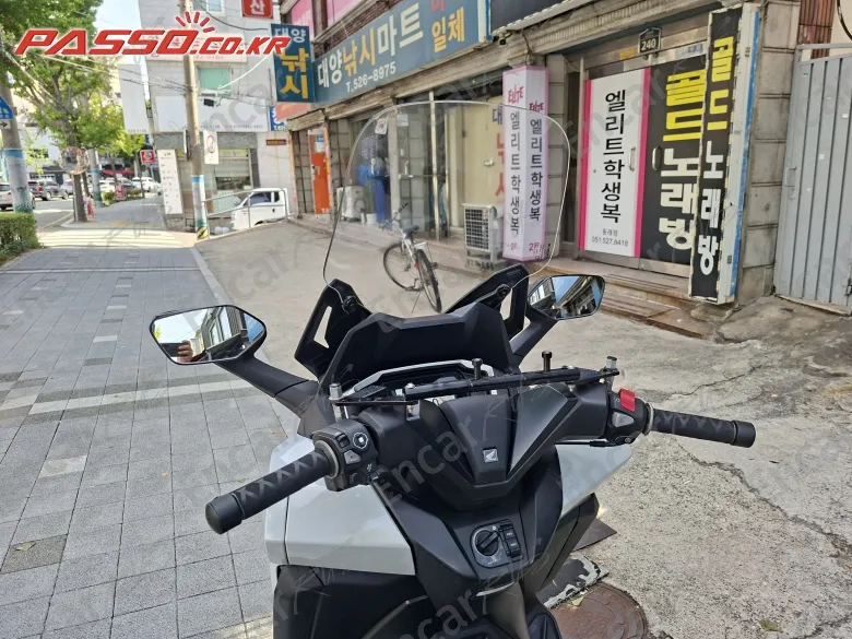 Honda Forza 350 - фото 3