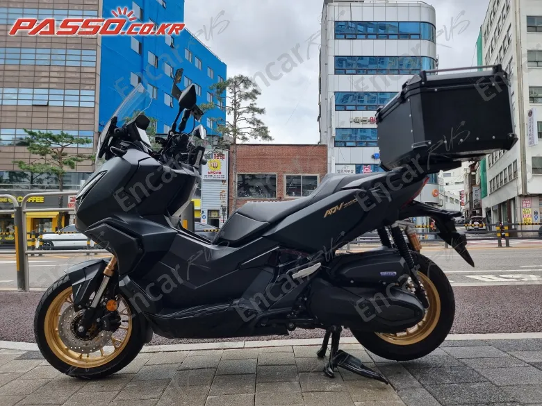 Honda Adv 350 - фото 1