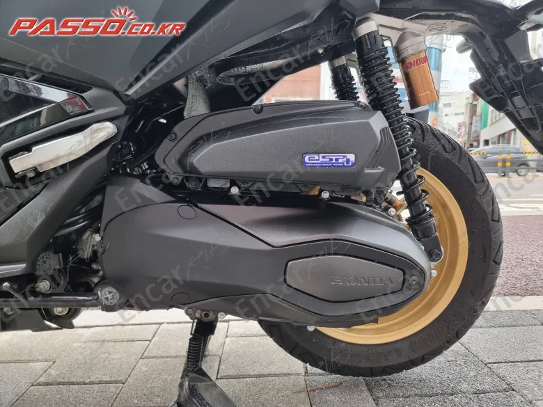 Honda Adv 350 - фото 4