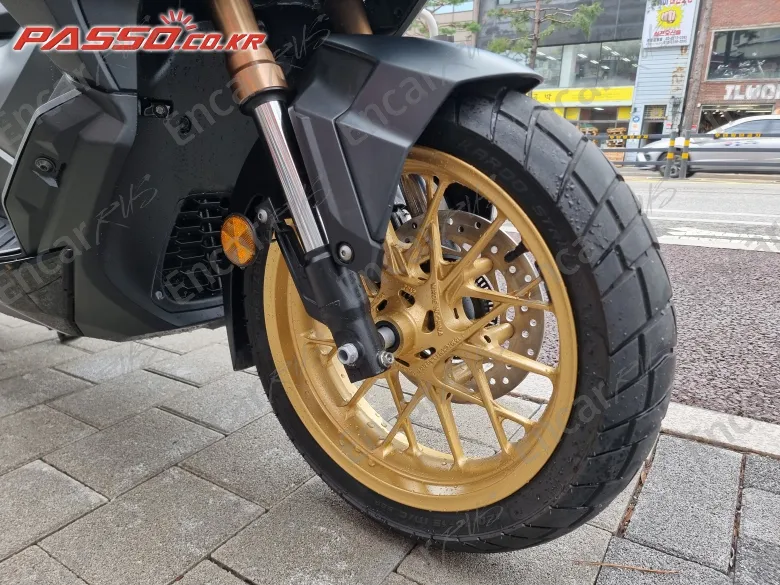 Honda Adv 350 - фото 5