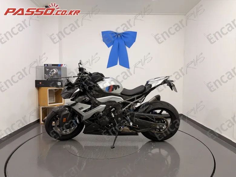 Bmw M 1000 R - фото 1