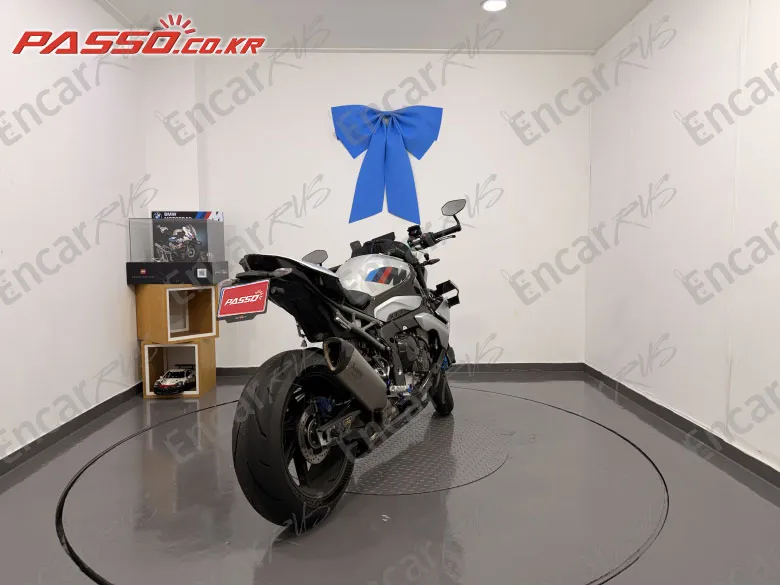 Bmw M 1000 R - фото 2