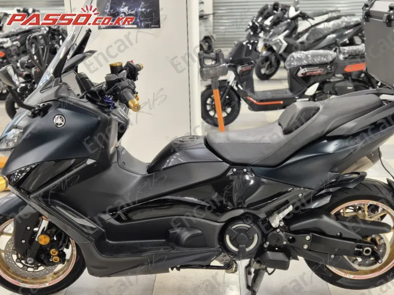 Yamaha T Max 560 - фото 1