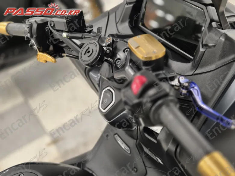 Yamaha T Max 560 - фото 3