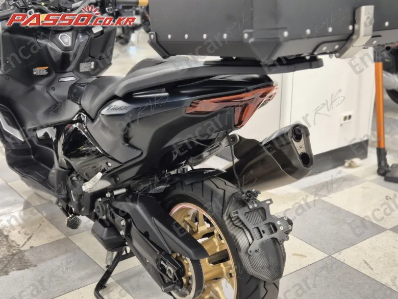 Yamaha T Max 560 - фото 4