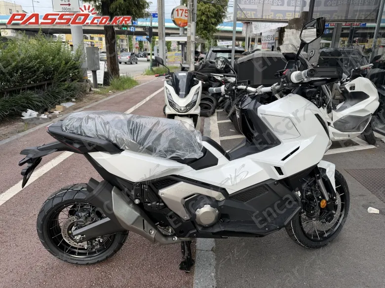Honda X Adv - фото 0