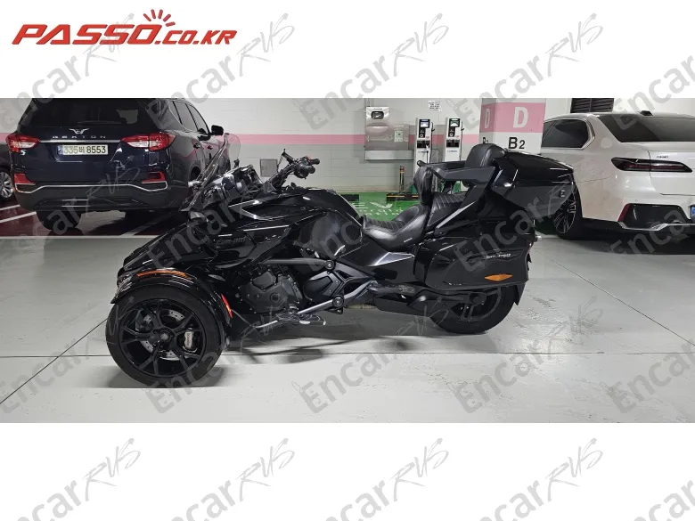 BRP Can-Am Spyder F3 Limited - фото 1