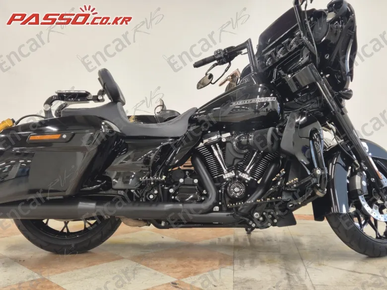 Harley-Davidson Flhxs Street Glide Special - фото 0