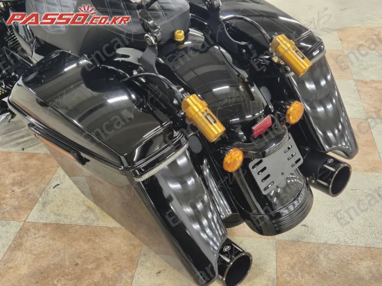 Harley-Davidson Flhxs Street Glide Special - фото 2