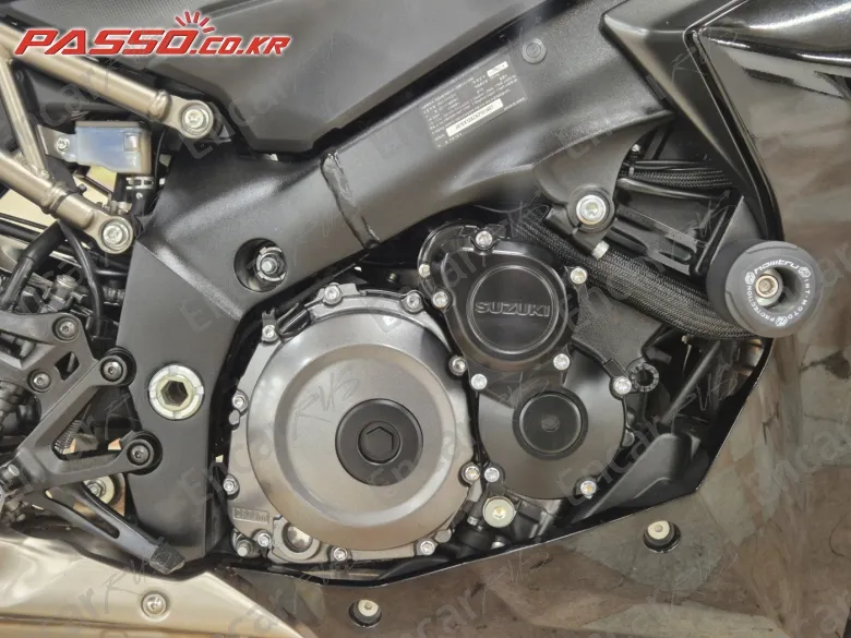 Suzuki Gsx S 1000 Gt - фото 4