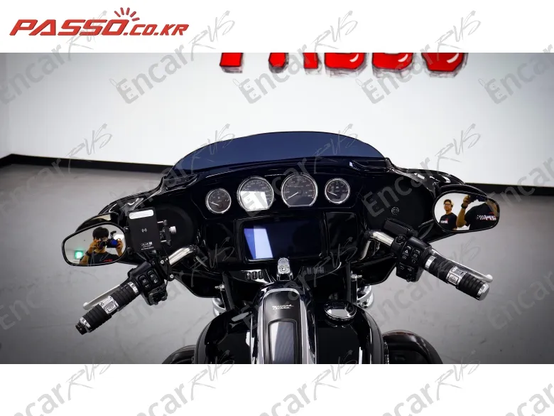 Harley-Davidson Flhxs Street Glide Special - фото 3