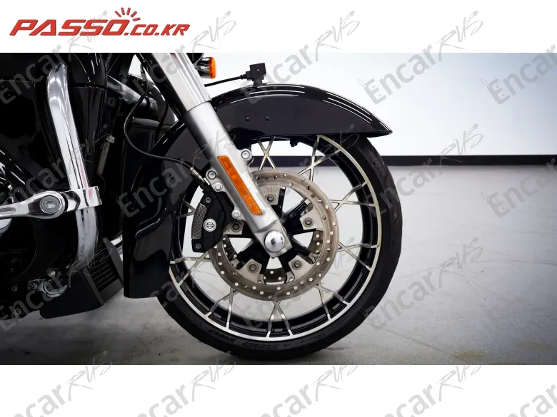 Harley-Davidson Flhxs Street Glide Special - фото 5