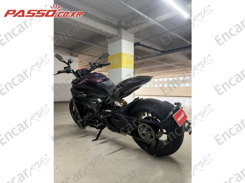 DUCATI X DIAVEL V4 - фото 1
