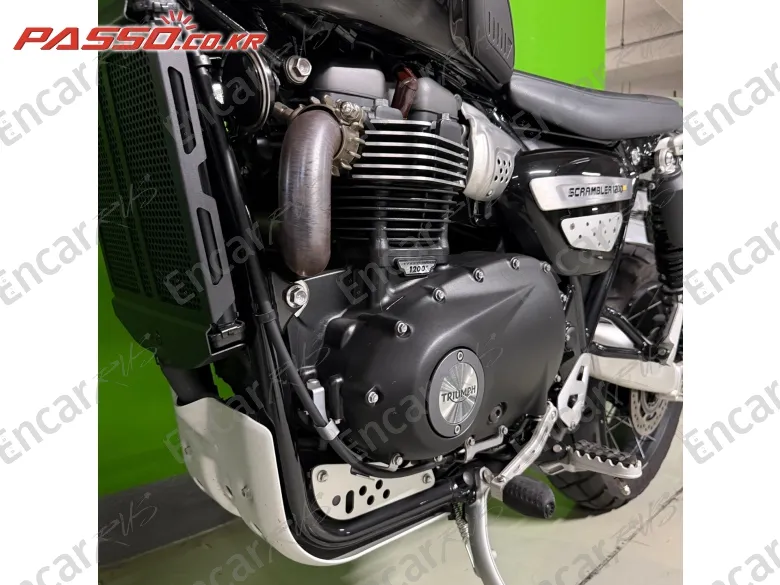 TRIUMPH SCRAMBLER 1200 XE - фото 4