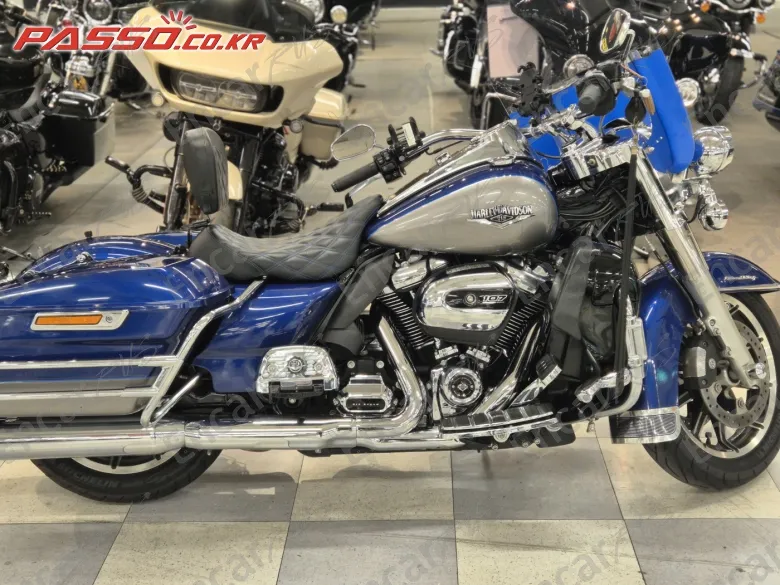 Harley-Davidson Flhr - фото 0
