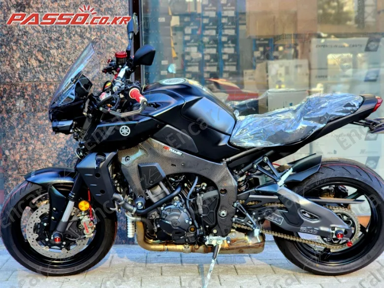 YAMAHA MT 10 - фото 1