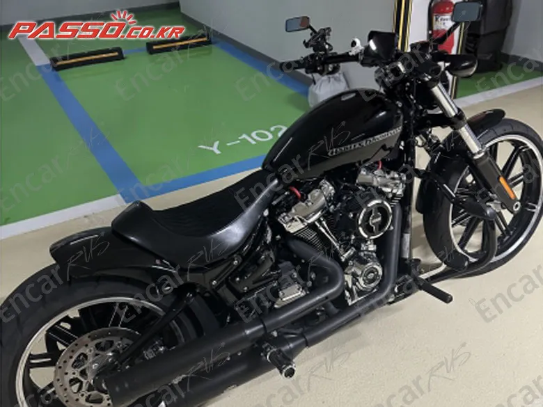 Harley-Davidson Breakout 114 - фото 0