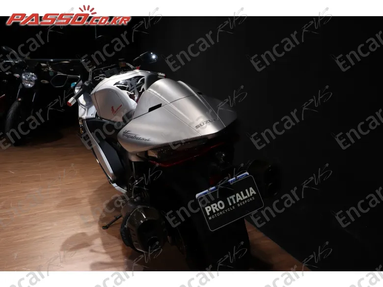 Suzuki Gsx R 1300 Hayabusa - фото 2