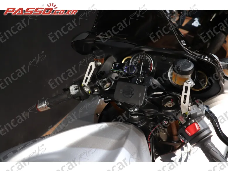 Suzuki Gsx R 1300 Hayabusa - фото 3