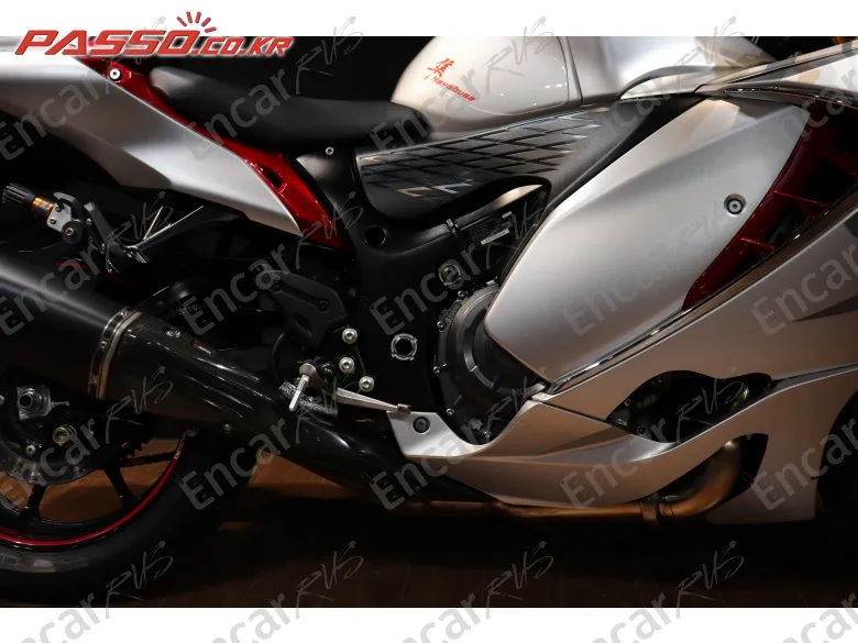 Suzuki Gsx R 1300 Hayabusa - фото 4