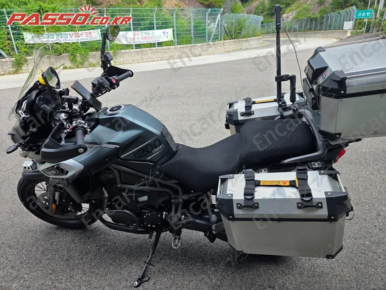 Triumph Tiger 1200 Explorer Xca - фото 1