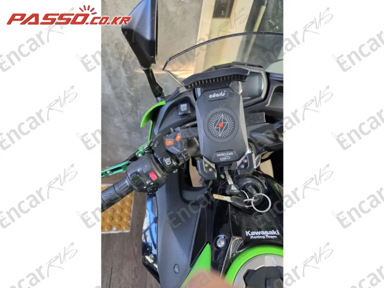 KAWASAKI NINJA 650 - фото 3