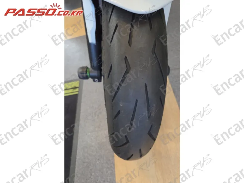 KAWASAKI NINJA 650 - фото 4