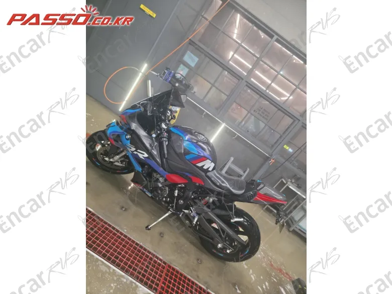 BMW S 1000 RR - фото 1