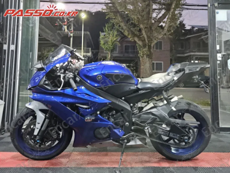 YAMAHA YZF R6 - фото 1