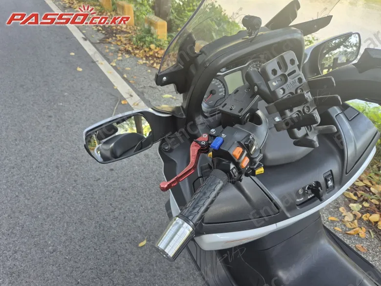 SUZUKI BURGMAN 650 EXECUTIVE - фото 3
